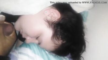 Sleepy cumshot on my stepsister