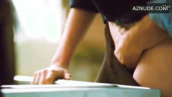 Anne Hathaway Sex in Kitchen (Looped)